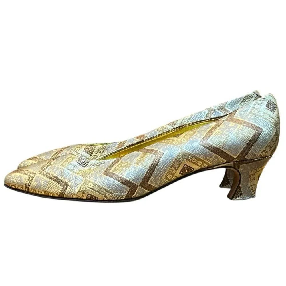 Francois Villon Size 7 B Gold Metallic Kitten Heels Holiday Party Shimmer Fun